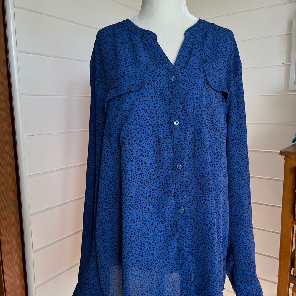 Sears Animal Print Blouse Size XXL, Blue & black, EUC